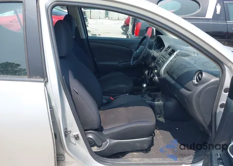 2013 Nissan Versa 1.6 Sv from USA, damaged, VIN 3N1CN7AP7DL876482